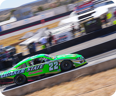 Quaker State arranca motores en la NASCAR México Series 2025 con Santiago Tovar al frente 